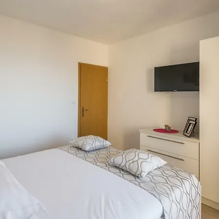 Apartment Lana