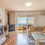 Lana Apartman